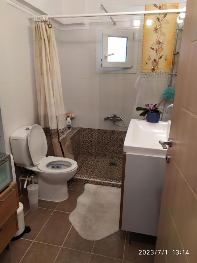 Luxury Apartment In Front Of The Sea In Agia Triada Exterior foto