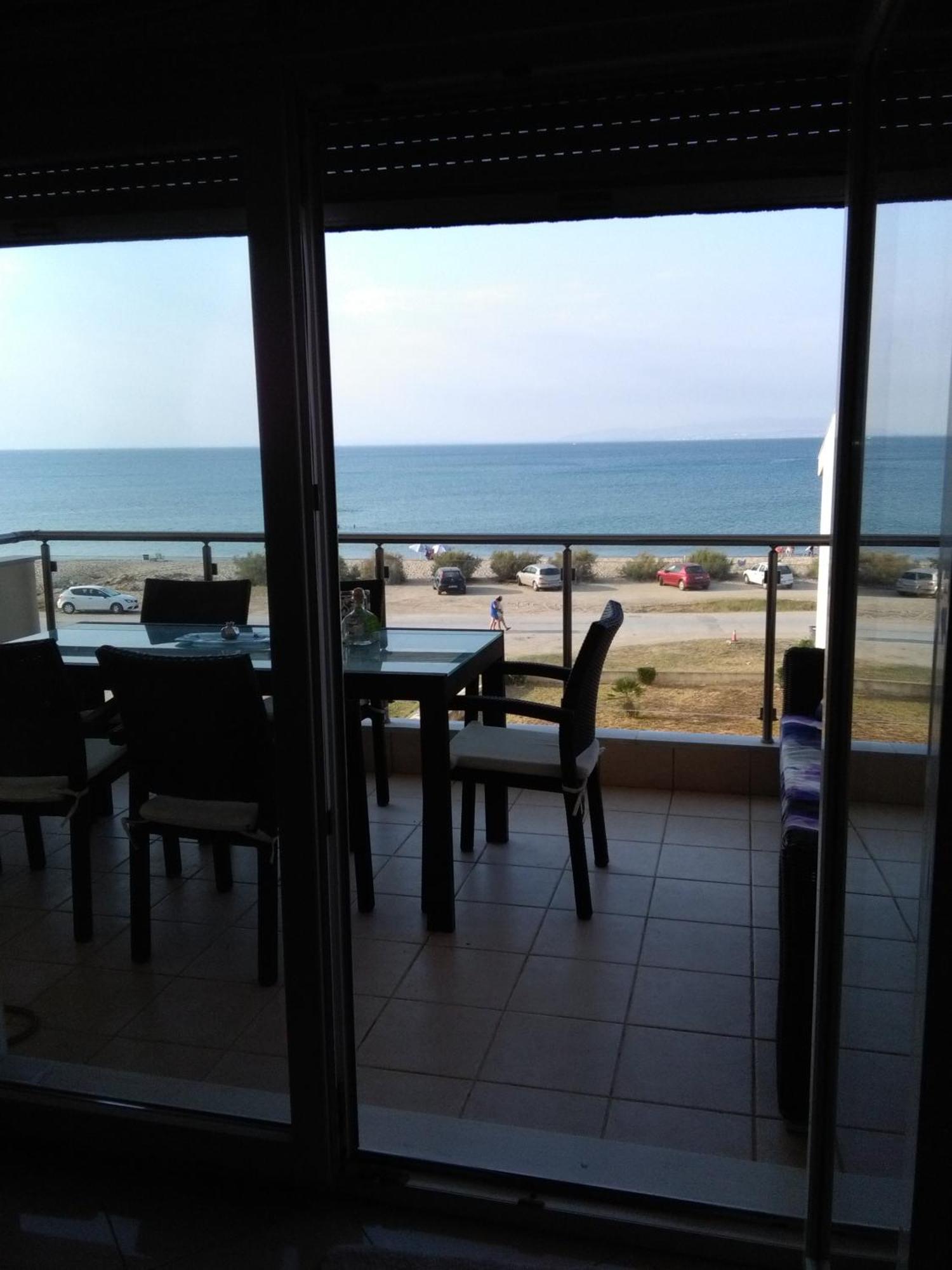 Luxury Apartment In Front Of The Sea In Agia Triada Exterior foto